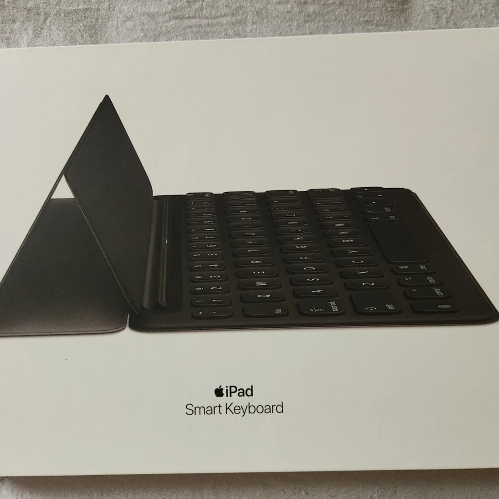 Apple Smart Keyboard
